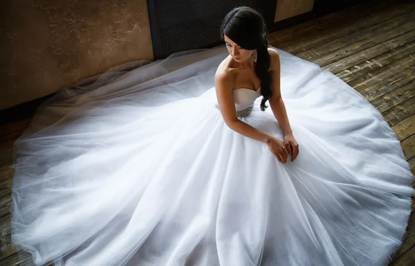 Renting Your Wedding Dress: Is It Worth It?